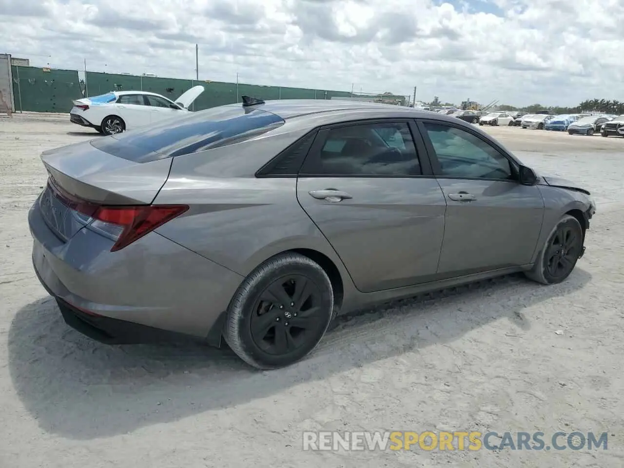 3 Photograph of a damaged car KMHLS4AG8NU335884 HYUNDAI ELANTRA 2022