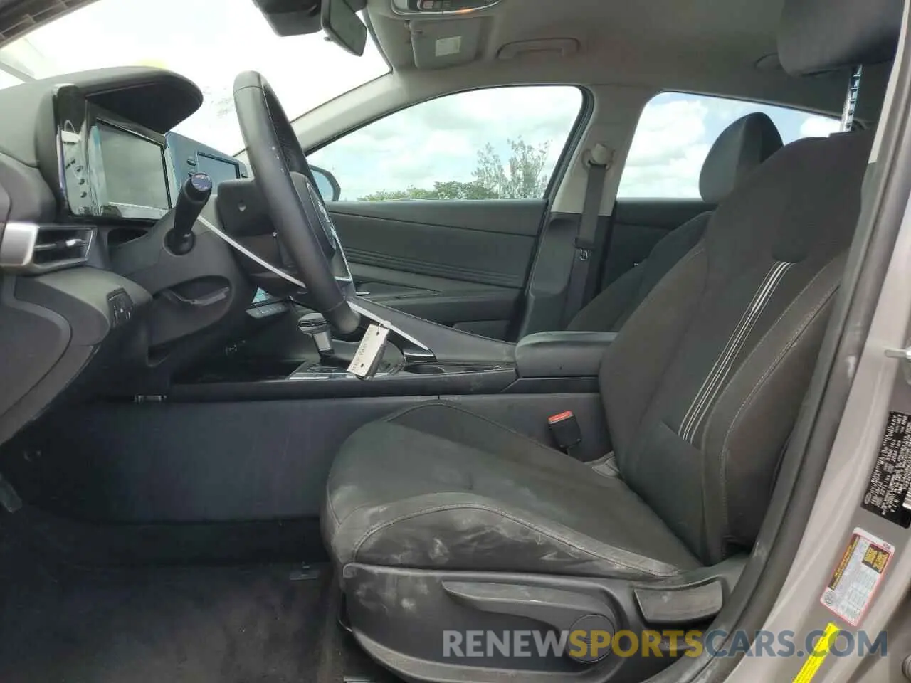 7 Photograph of a damaged car KMHLS4AG8NU335884 HYUNDAI ELANTRA 2022