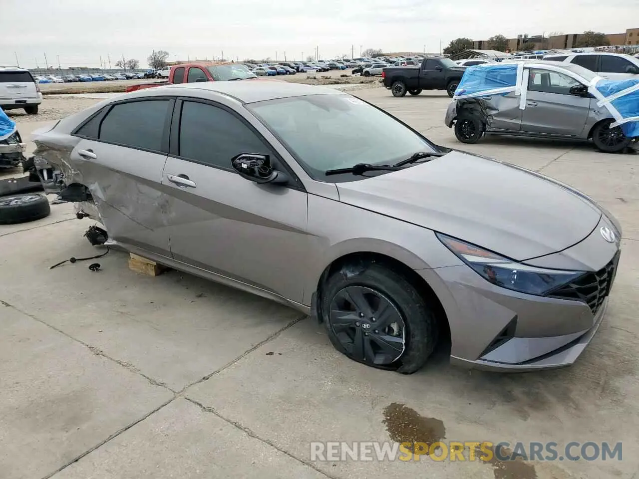 4 Photograph of a damaged car KMHLS4AG8NU336419 HYUNDAI ELANTRA 2022