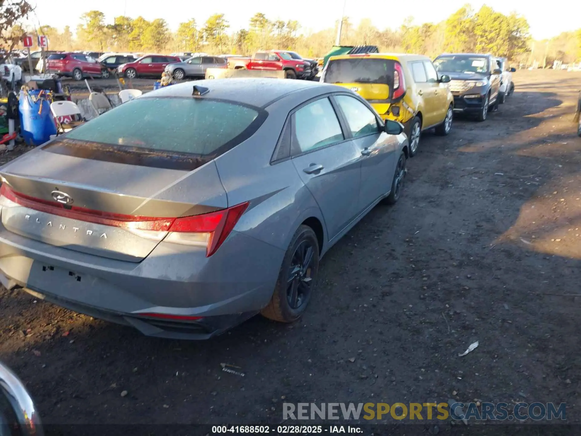 4 Фотография поврежденного автомобиля KMHLS4AG9NU288770 HYUNDAI ELANTRA 2022