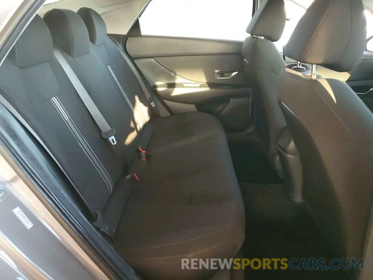 10 Фотография поврежденного автомобиля KMHLS4AG9NU367386 HYUNDAI ELANTRA 2022