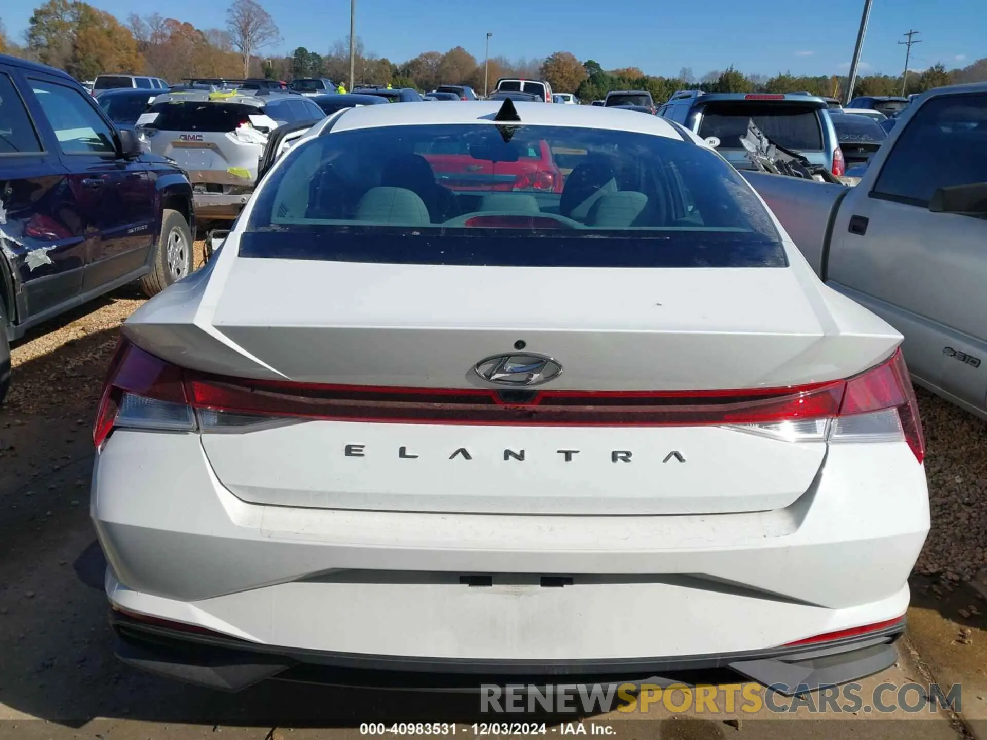 16 Фотография поврежденного автомобиля 5NPLL4AG1PH112407 HYUNDAI ELANTRA 2023