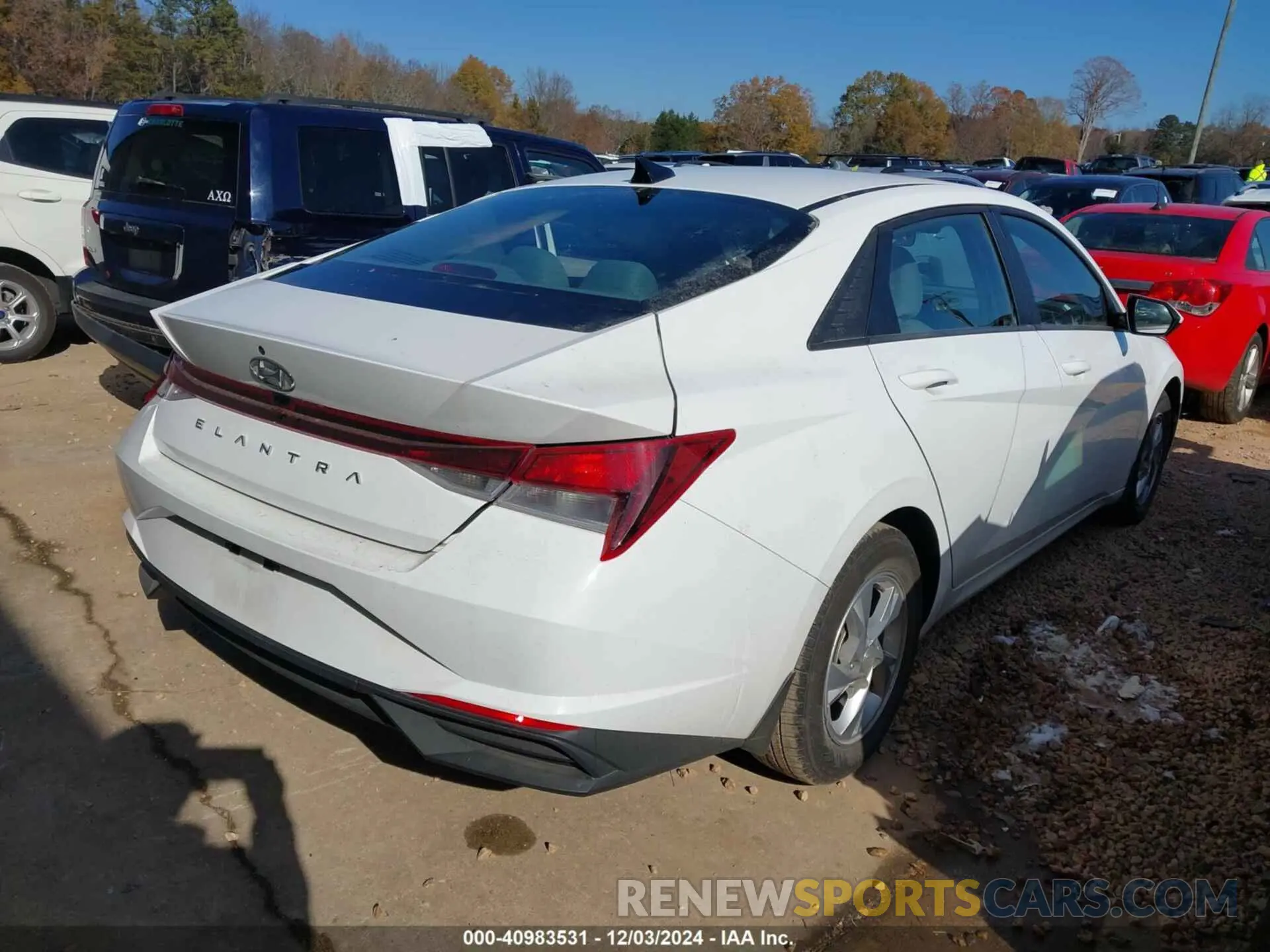 4 Фотография поврежденного автомобиля 5NPLL4AG1PH112407 HYUNDAI ELANTRA 2023