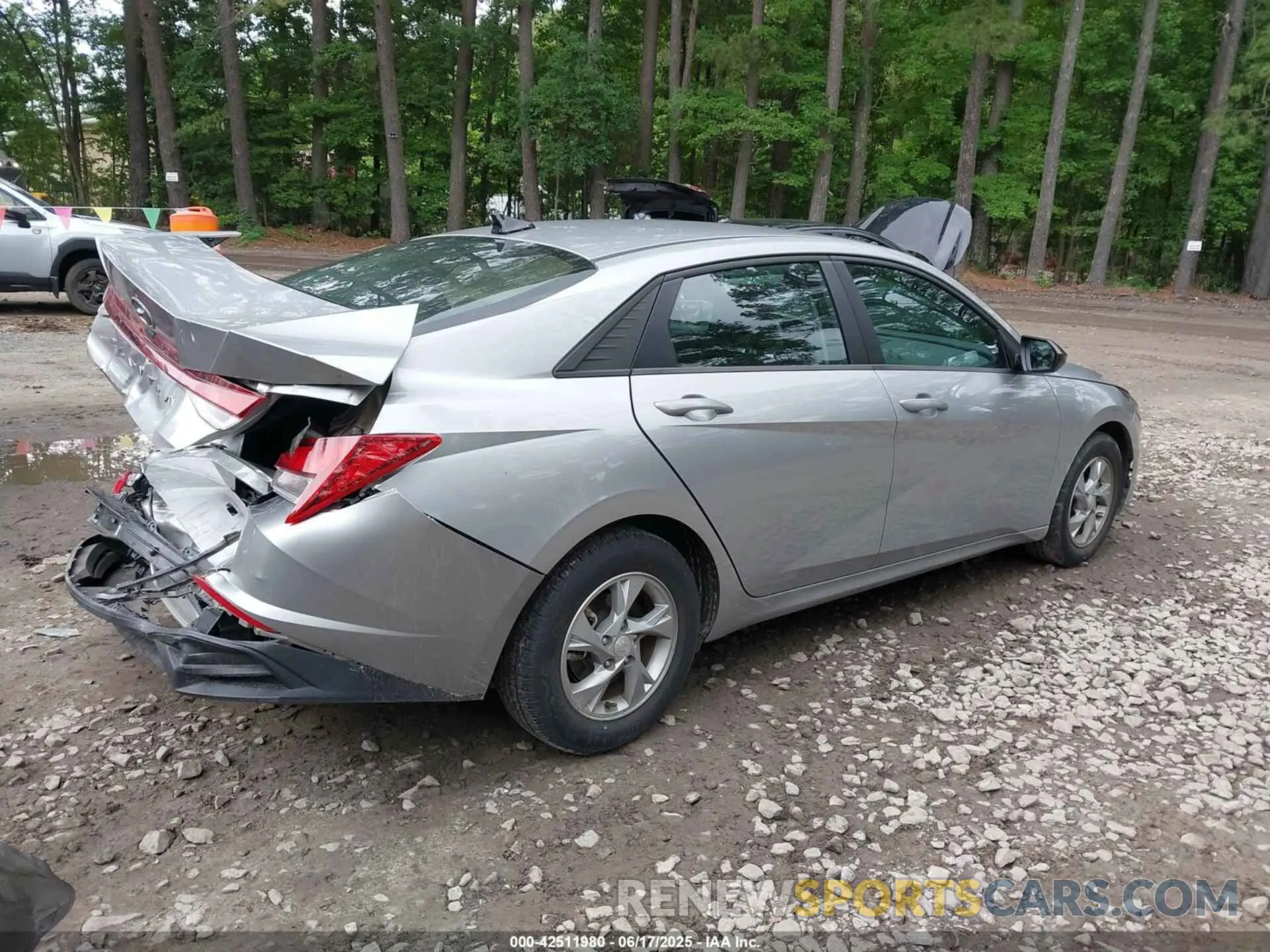 4 Photograph of a damaged car 5NPLL4AG2PH100055 HYUNDAI ELANTRA 2023