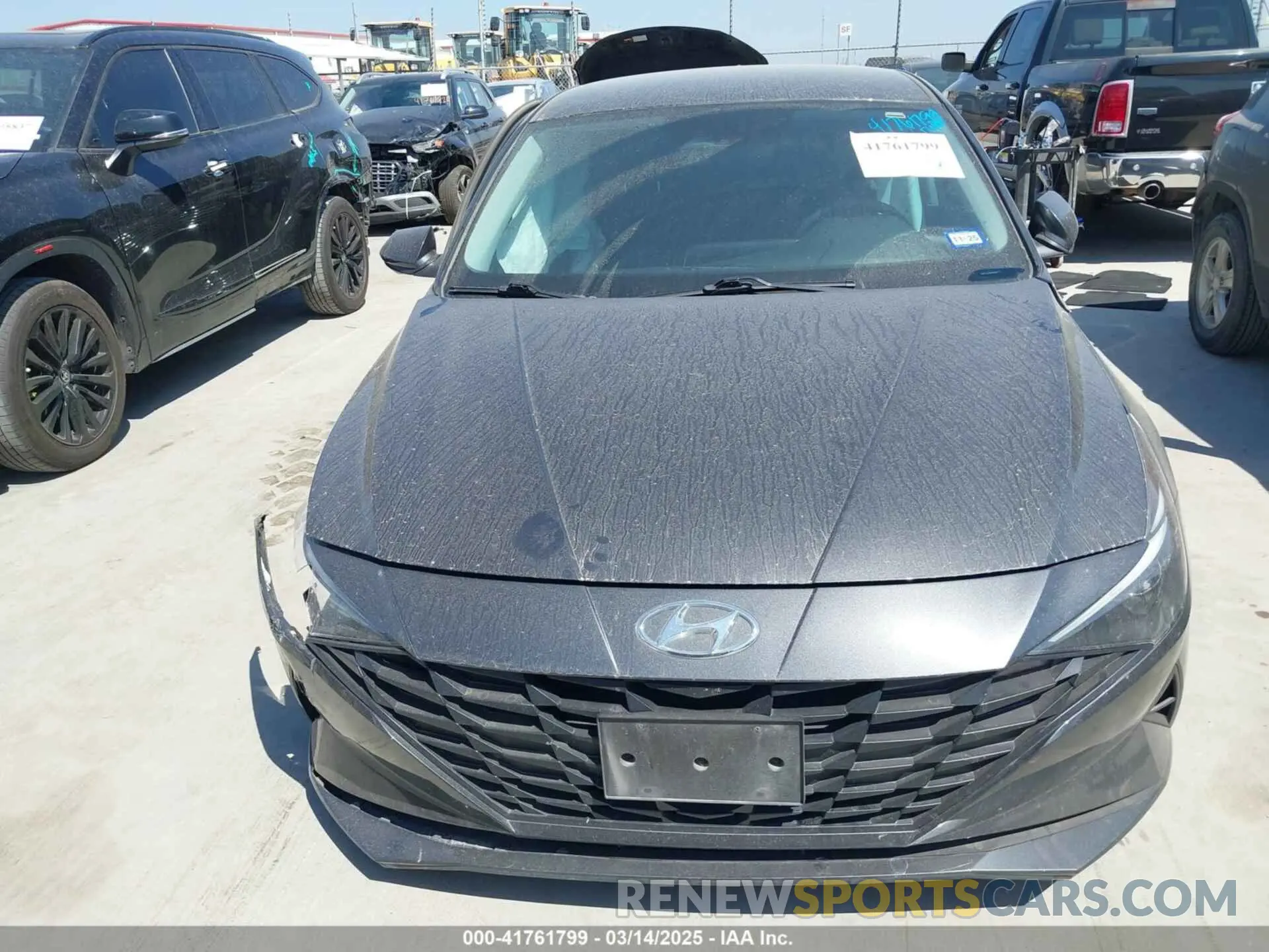 12 Фотография поврежденного автомобиля 5NPLL4AG2PH110018 HYUNDAI ELANTRA 2023