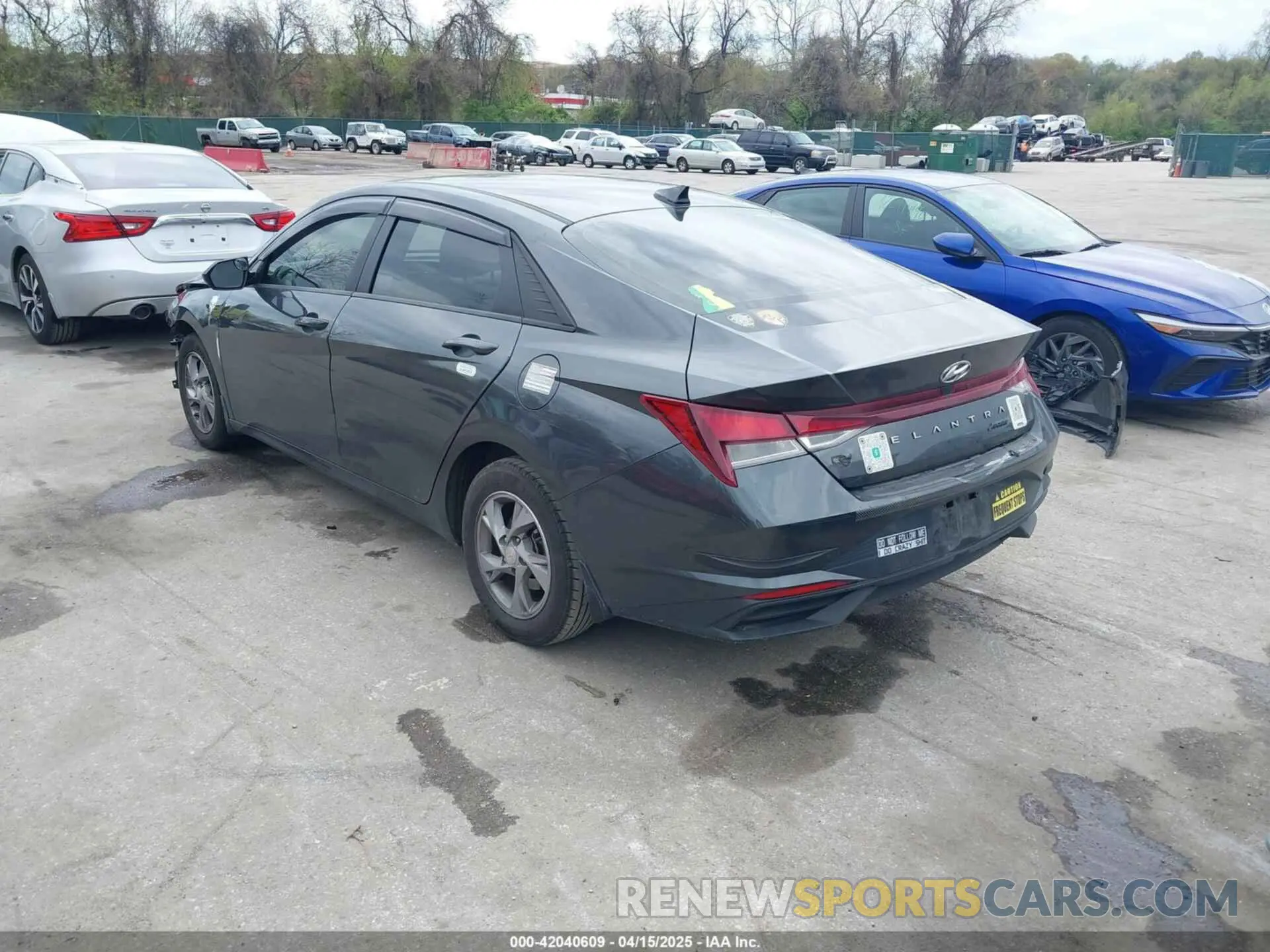 3 Photograph of a damaged car 5NPLL4AG4PH113342 HYUNDAI ELANTRA 2023