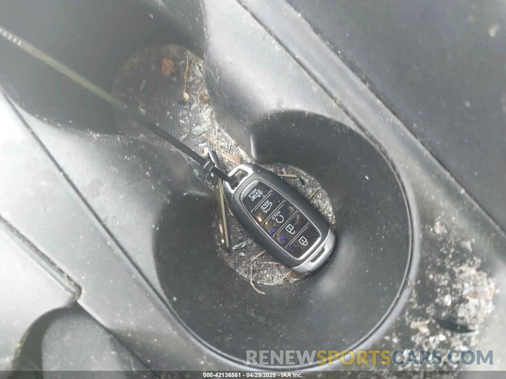 11 Photograph of a damaged car 5NPLM4AG0PH102075 HYUNDAI ELANTRA 2023