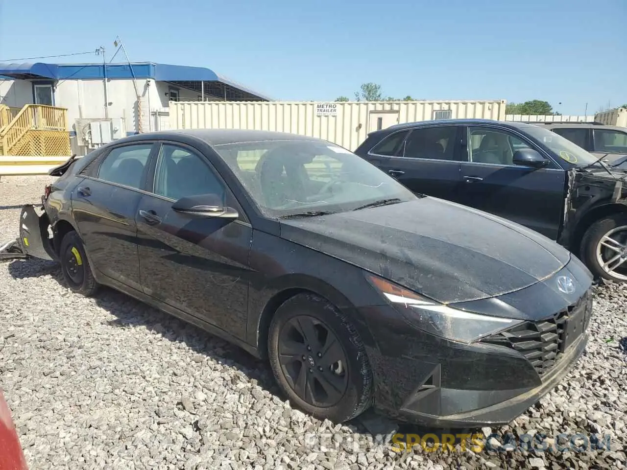 4 Photograph of a damaged car 5NPLM4AG0PH103453 HYUNDAI ELANTRA 2023