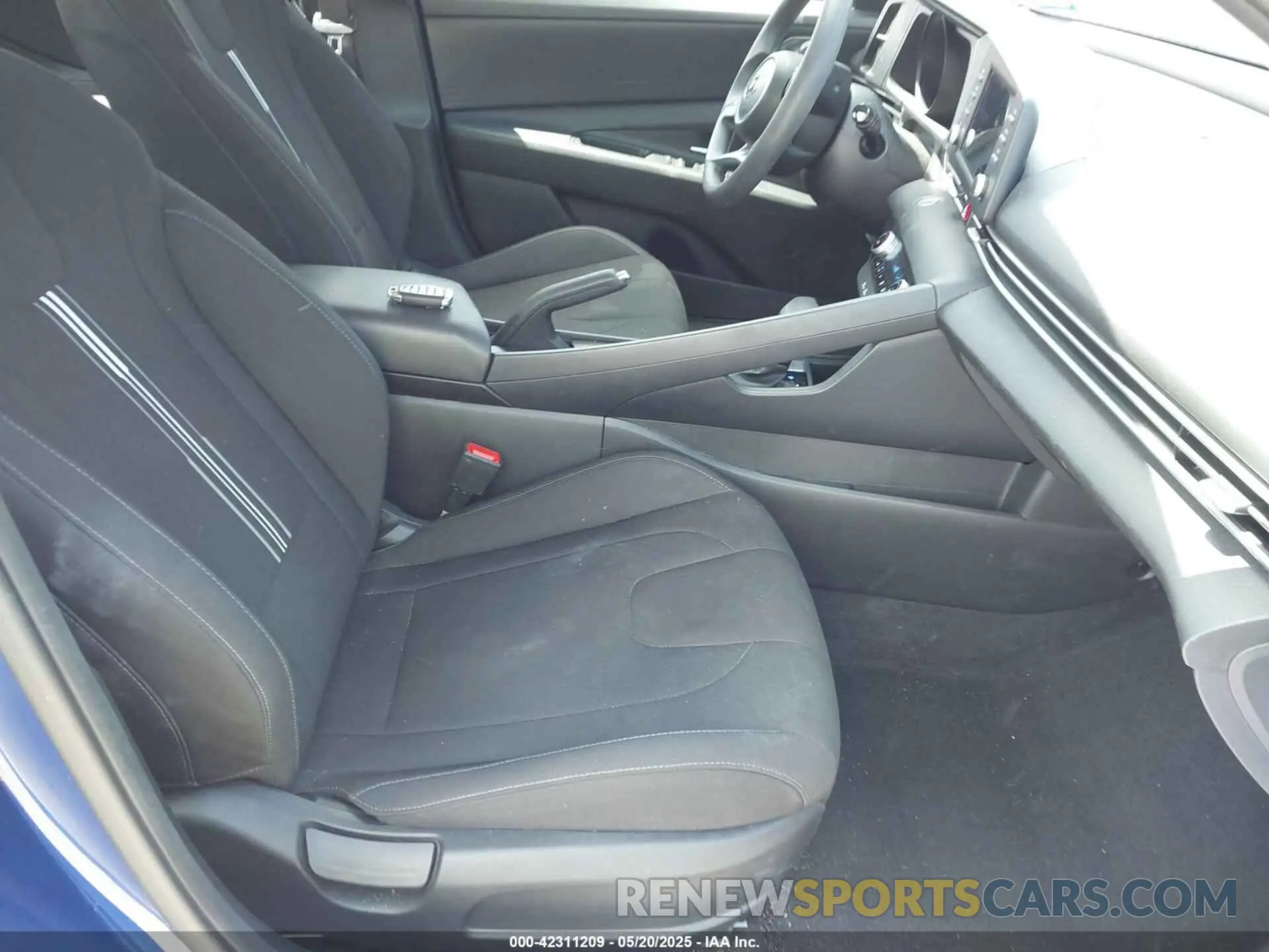 5 Фотография поврежденного автомобиля 5NPLM4AG0PH117112 HYUNDAI ELANTRA 2023