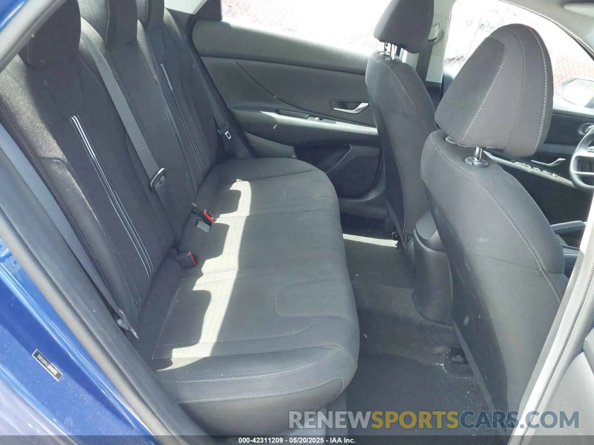 8 Фотография поврежденного автомобиля 5NPLM4AG0PH117112 HYUNDAI ELANTRA 2023