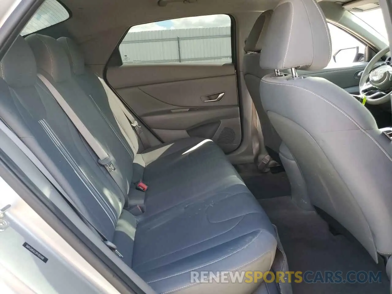 10 Photograph of a damaged car 5NPLM4AG1PH103400 HYUNDAI ELANTRA 2023