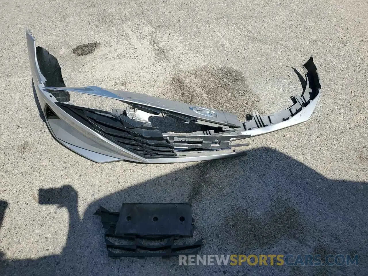 12 Photograph of a damaged car 5NPLM4AG1PH103400 HYUNDAI ELANTRA 2023