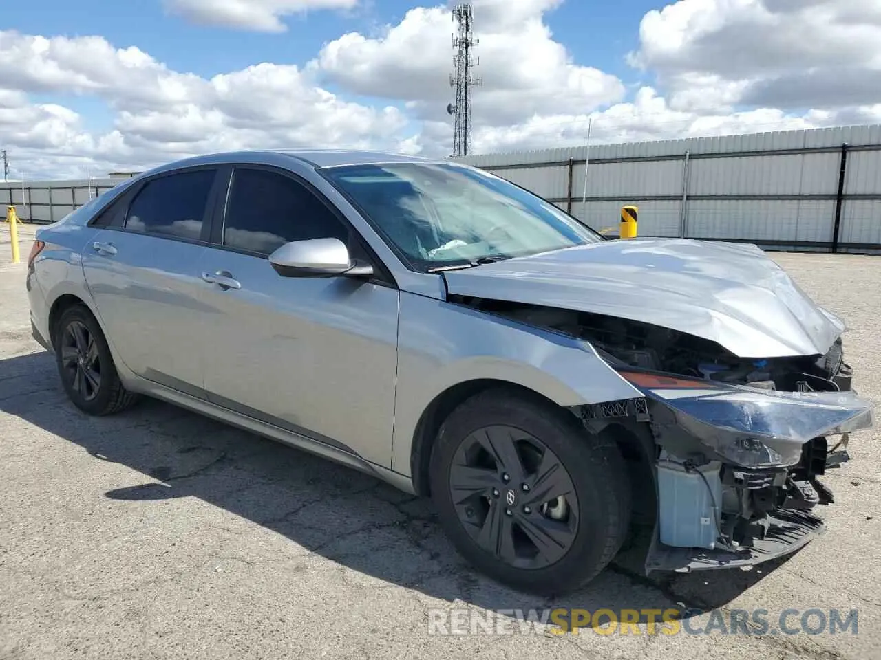 4 Photograph of a damaged car 5NPLM4AG1PH103400 HYUNDAI ELANTRA 2023