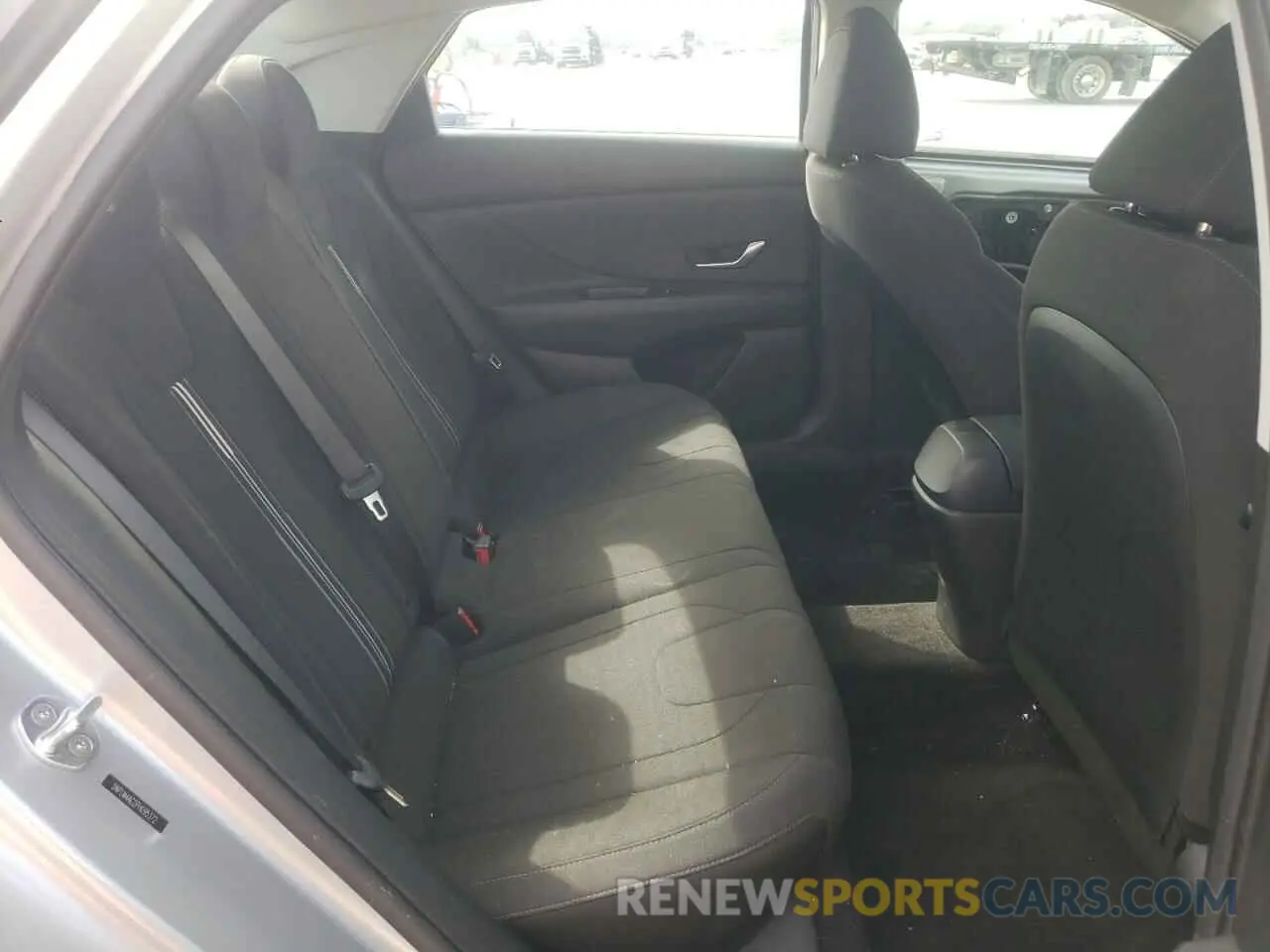 10 Фотография поврежденного автомобиля 5NPLM4AG2PH095372 HYUNDAI ELANTRA 2023