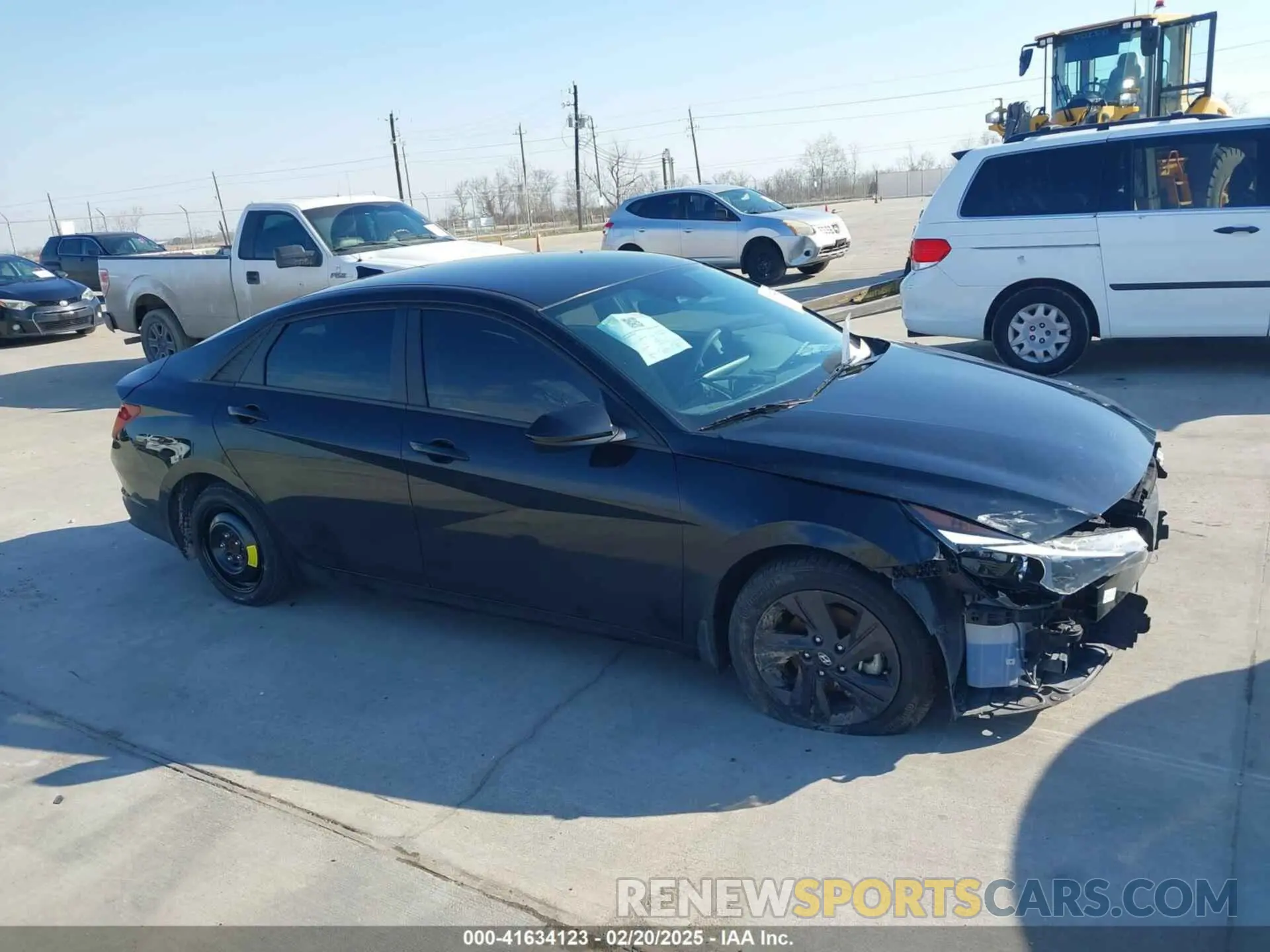 14 Photograph of a damaged car 5NPLM4AG3PH093999 HYUNDAI ELANTRA 2023