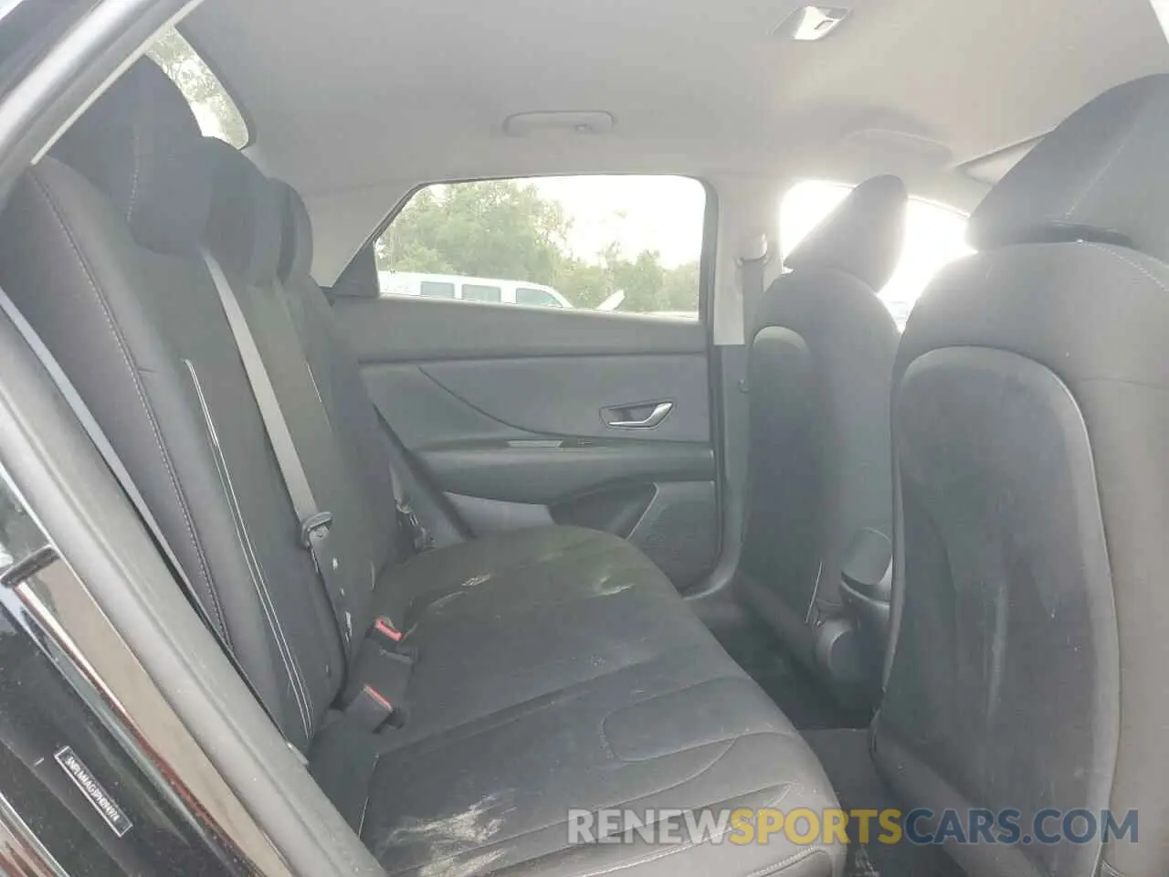10 Фотография поврежденного автомобиля 5NPLM4AG3PH094974 HYUNDAI ELANTRA 2023