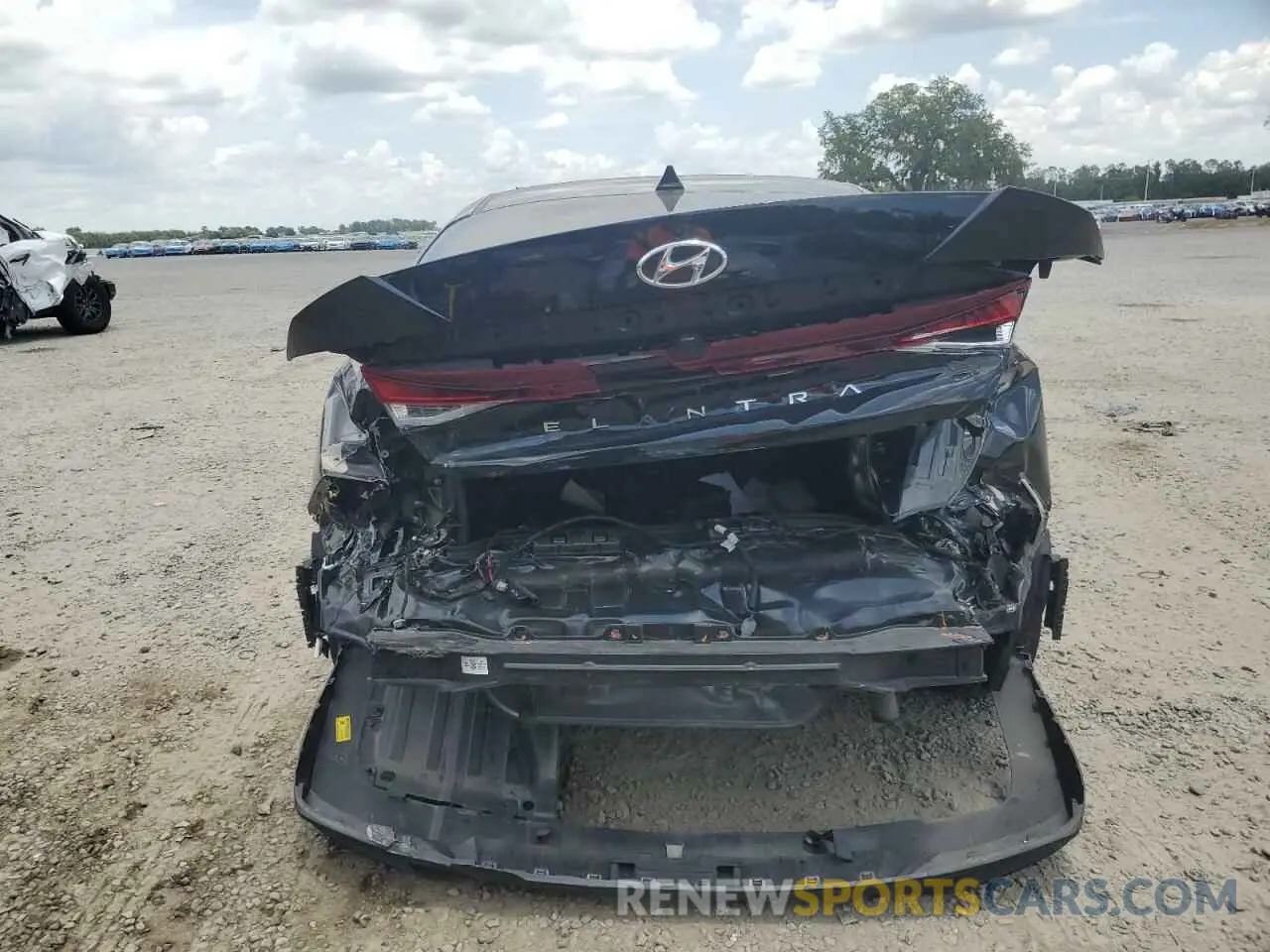 6 Фотография поврежденного автомобиля 5NPLM4AG3PH094974 HYUNDAI ELANTRA 2023
