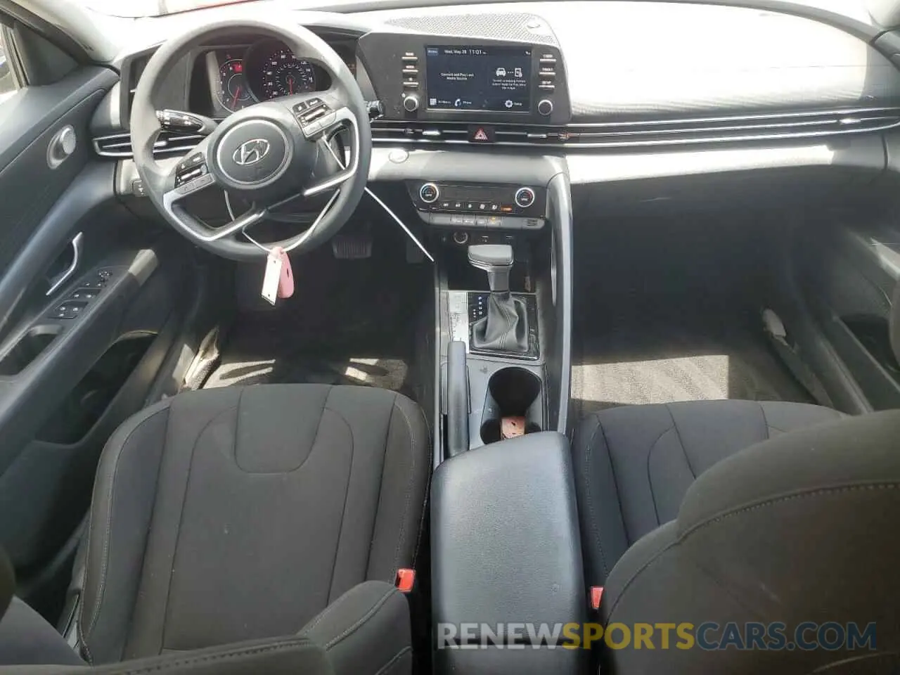 8 Фотография поврежденного автомобиля 5NPLM4AG3PH094974 HYUNDAI ELANTRA 2023