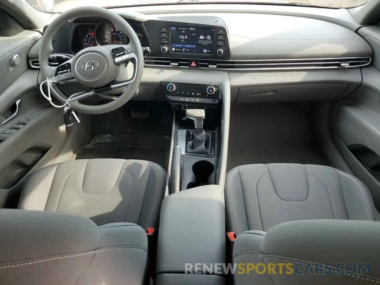 8 Фотография поврежденного автомобиля 5NPLM4AG3PH103981 HYUNDAI ELANTRA 2023