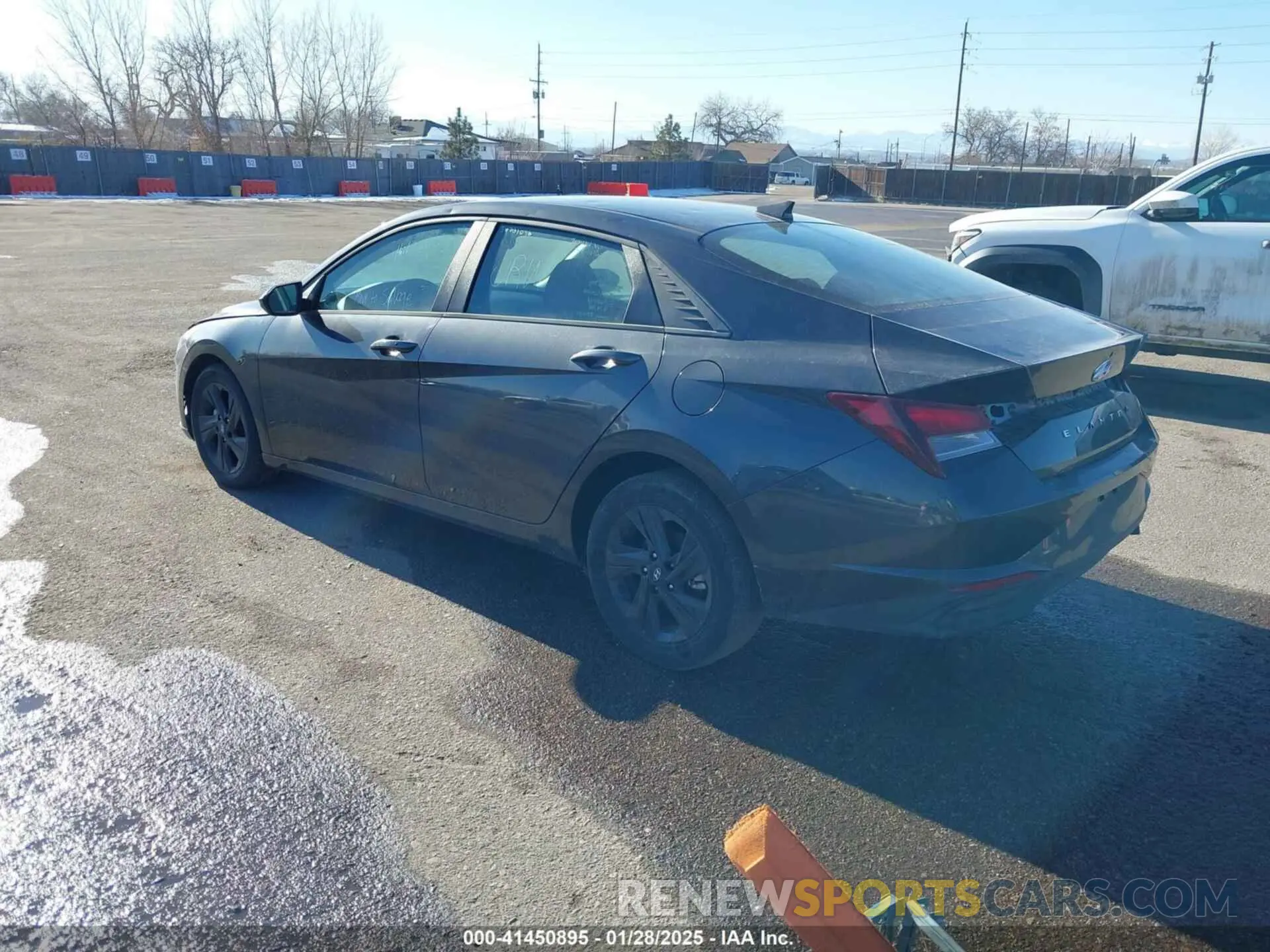 3 Фотография поврежденного автомобиля 5NPLM4AG4PH103701 HYUNDAI ELANTRA 2023