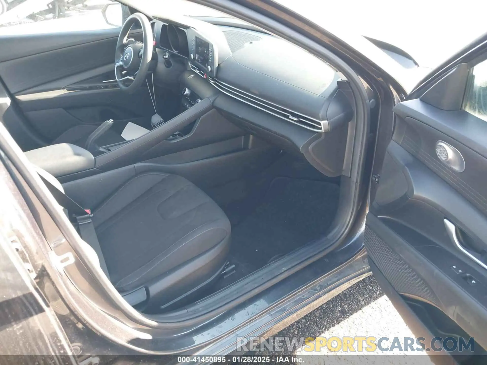 5 Фотография поврежденного автомобиля 5NPLM4AG4PH103701 HYUNDAI ELANTRA 2023