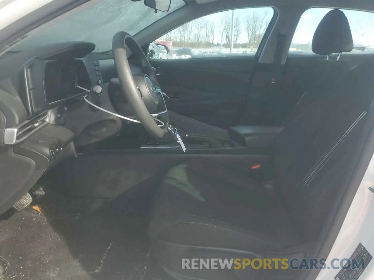 7 Фотография поврежденного автомобиля 5NPLM4AG6PH088182 HYUNDAI ELANTRA 2023