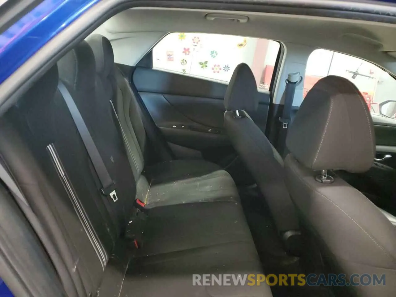 10 Photograph of a damaged car 5NPLM4AG6PH108222 HYUNDAI ELANTRA 2023