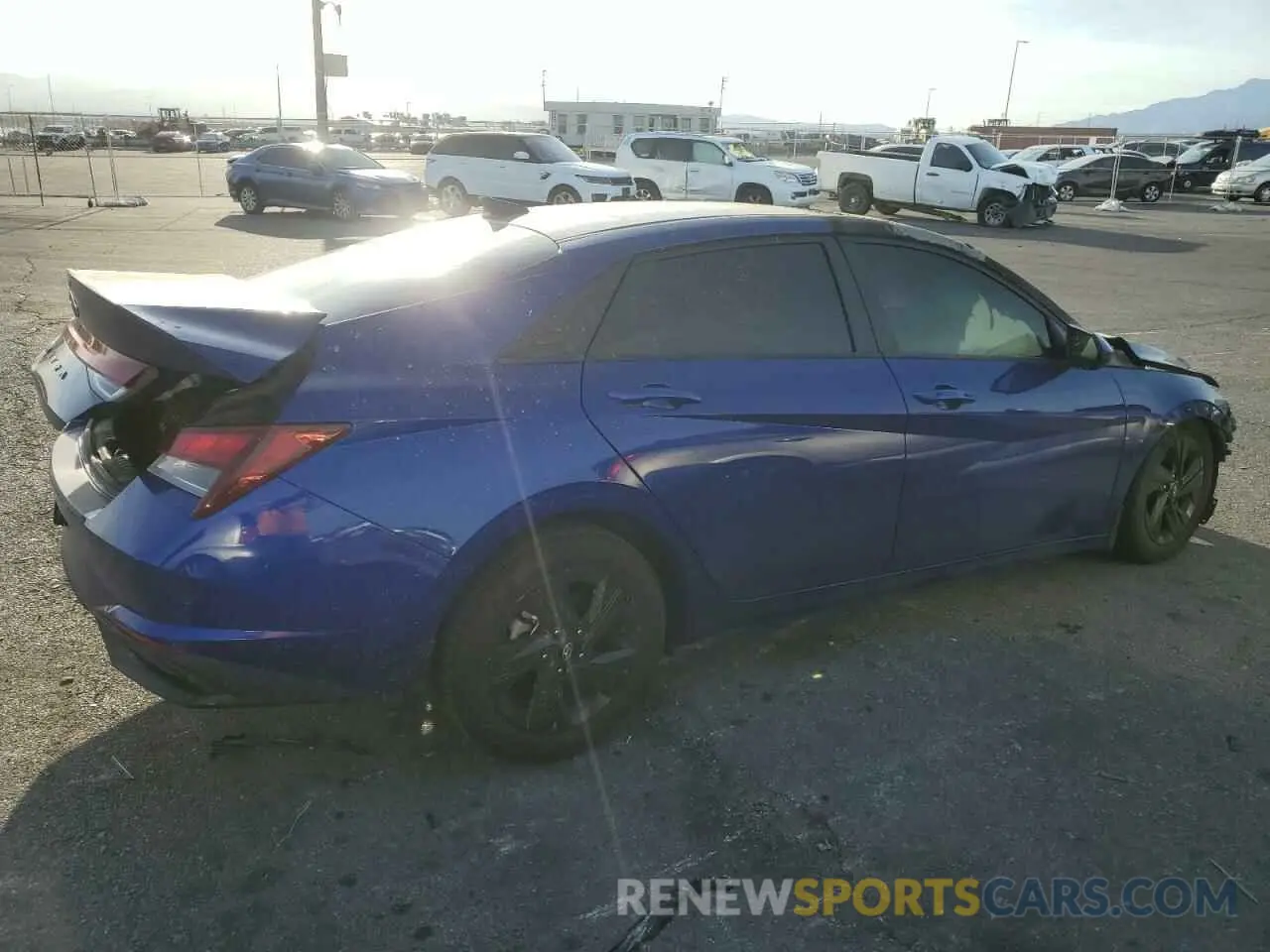 3 Фотография поврежденного автомобиля 5NPLM4AG7PH092855 HYUNDAI ELANTRA 2023
