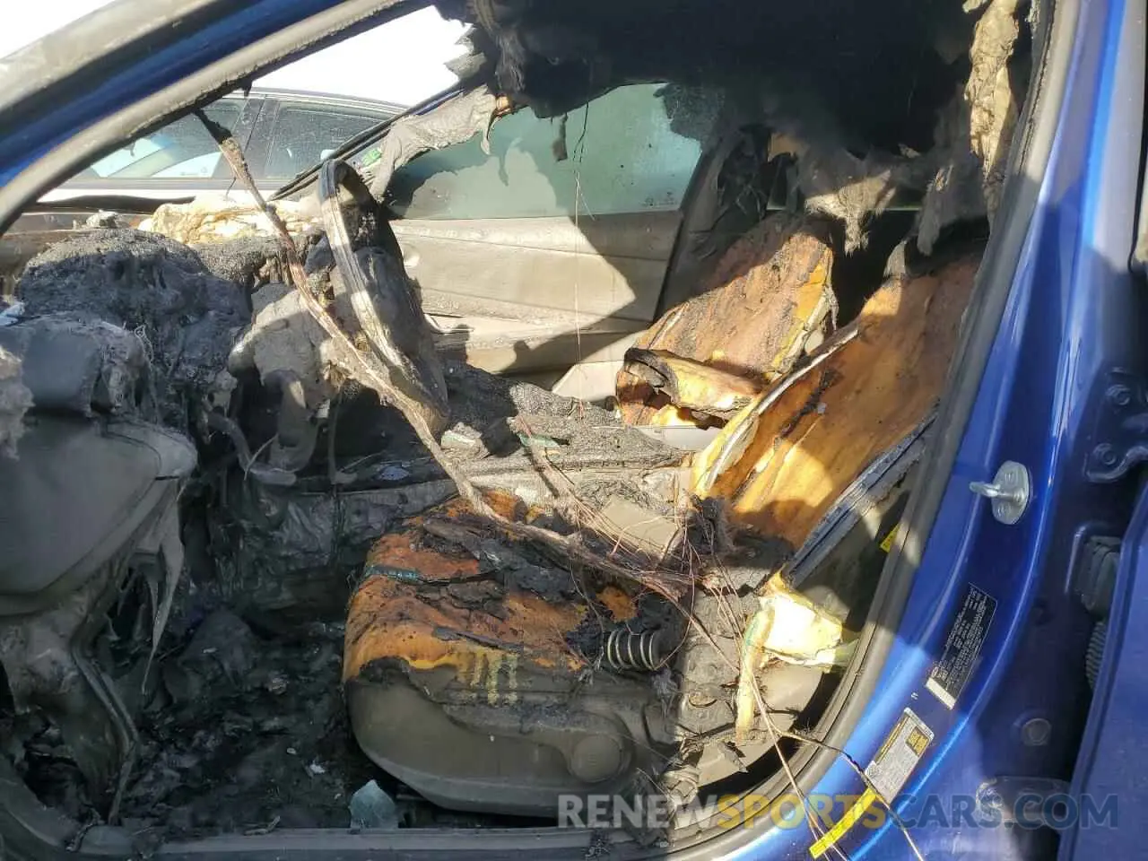 7 Фотография поврежденного автомобиля 5NPLM4AG7PH092855 HYUNDAI ELANTRA 2023