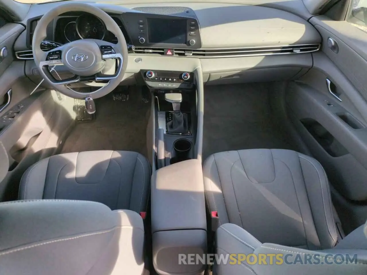 8 Фотография поврежденного автомобиля 5NPLM4AG7PH094380 HYUNDAI ELANTRA 2023