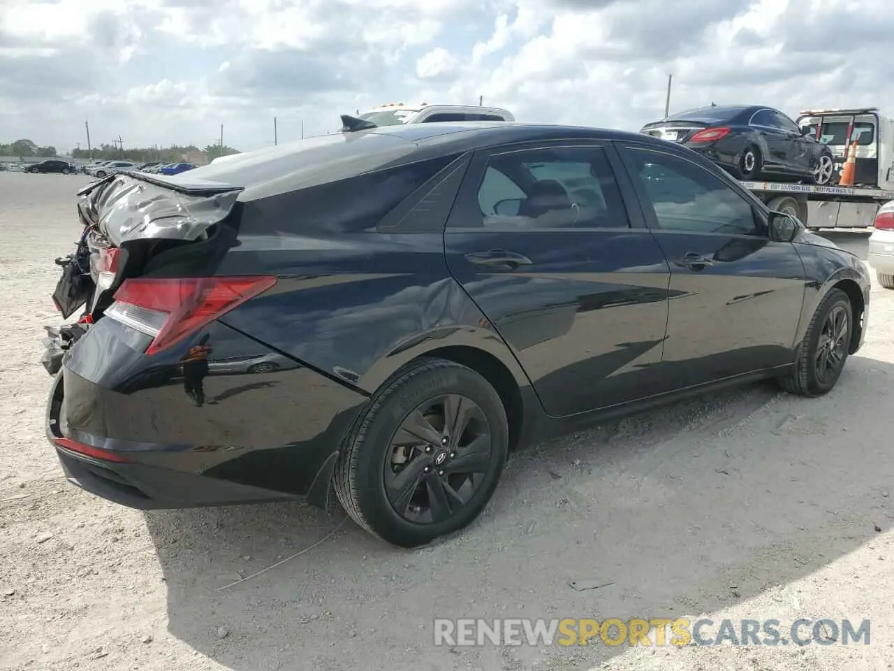 3 Photograph of a damaged car 5NPLM4AG7PH101098 HYUNDAI ELANTRA 2023