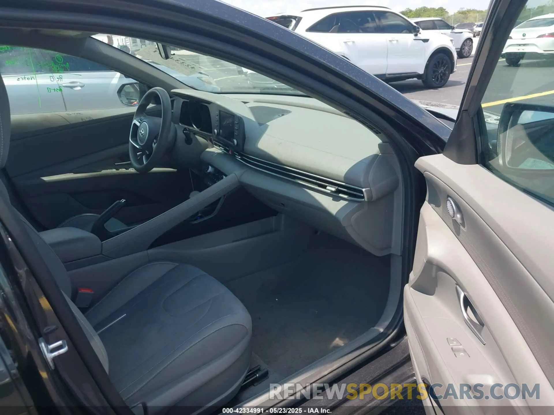 5 Photograph of a damaged car 5NPLM4AG7PH103787 HYUNDAI ELANTRA 2023
