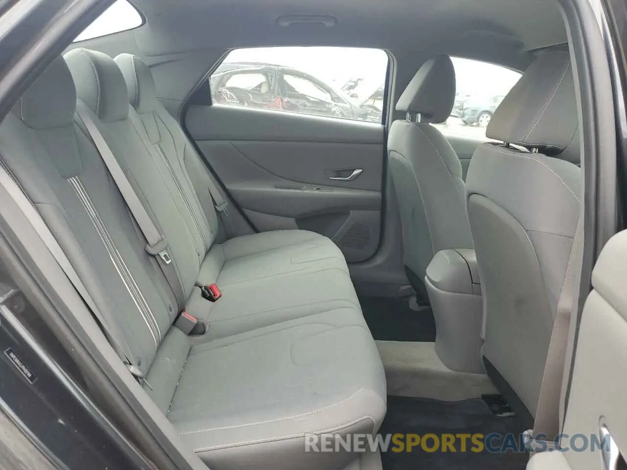 10 Photograph of a damaged car 5NPLM4AG7PH107144 HYUNDAI ELANTRA 2023