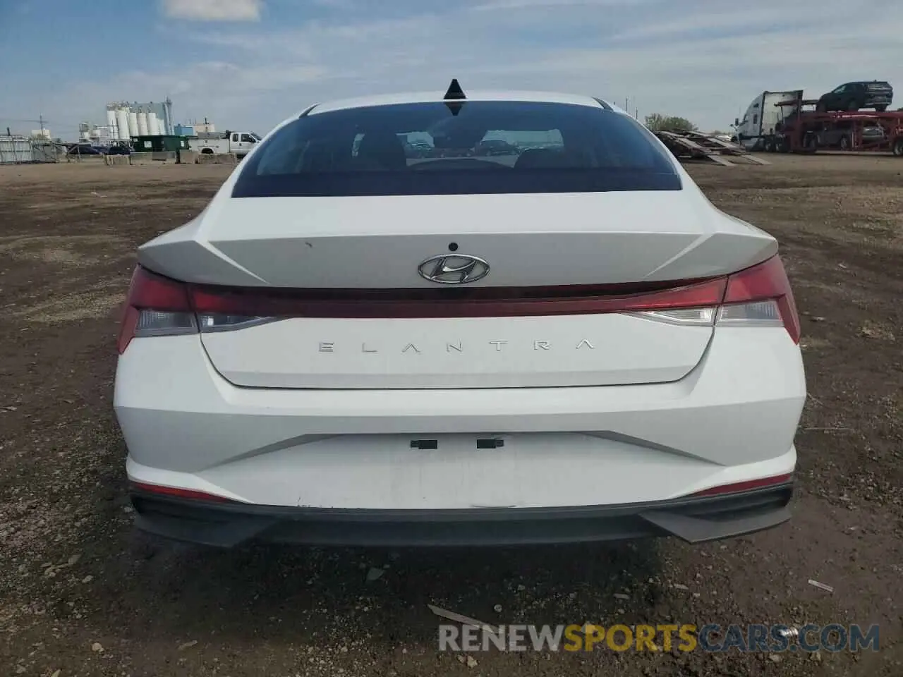 6 Photograph of a damaged car 5NPLM4AG8PH112739 HYUNDAI ELANTRA 2023