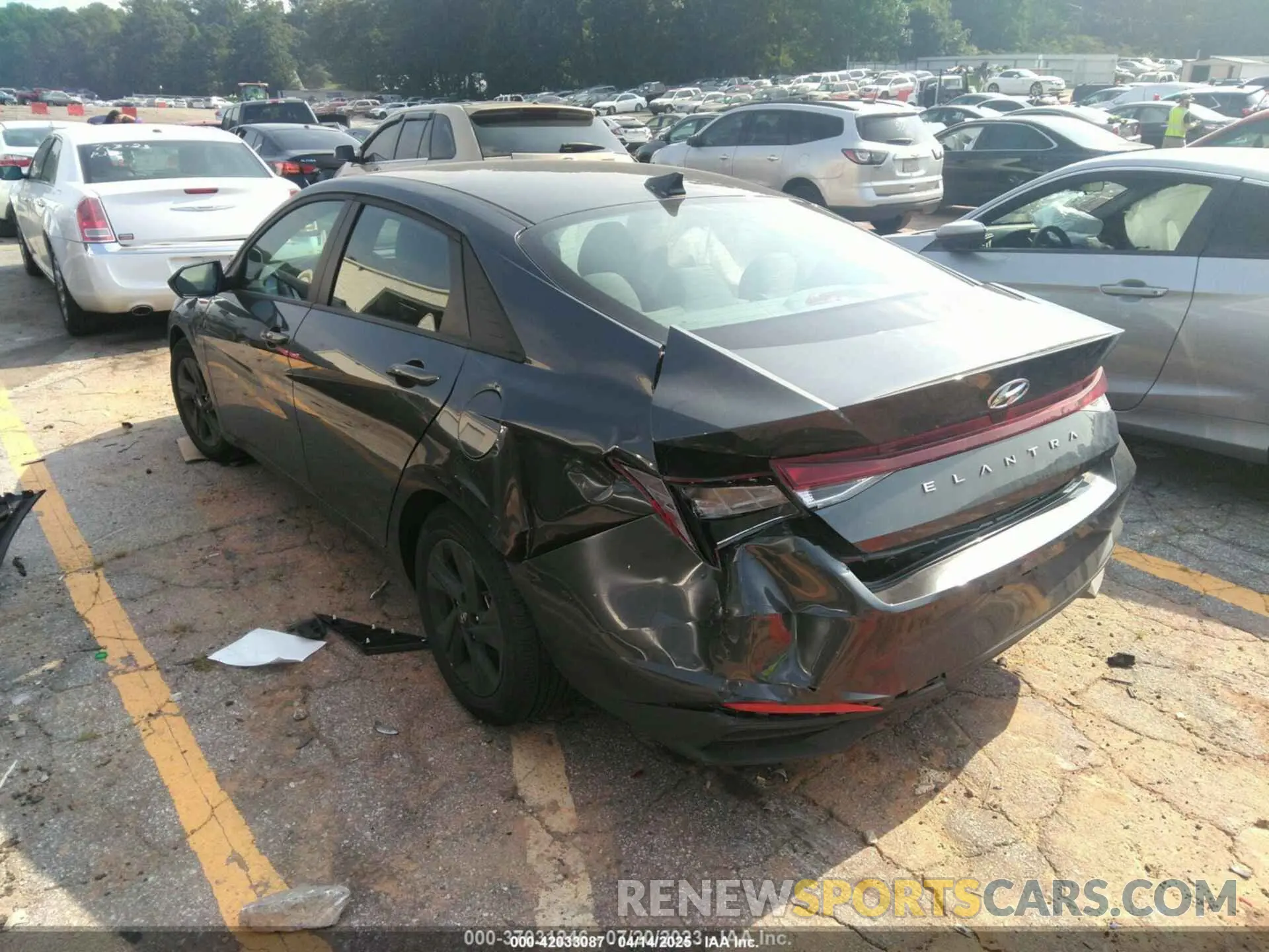 3 Photograph of a damaged car 5NPLM4AG9PH113737 HYUNDAI ELANTRA 2023