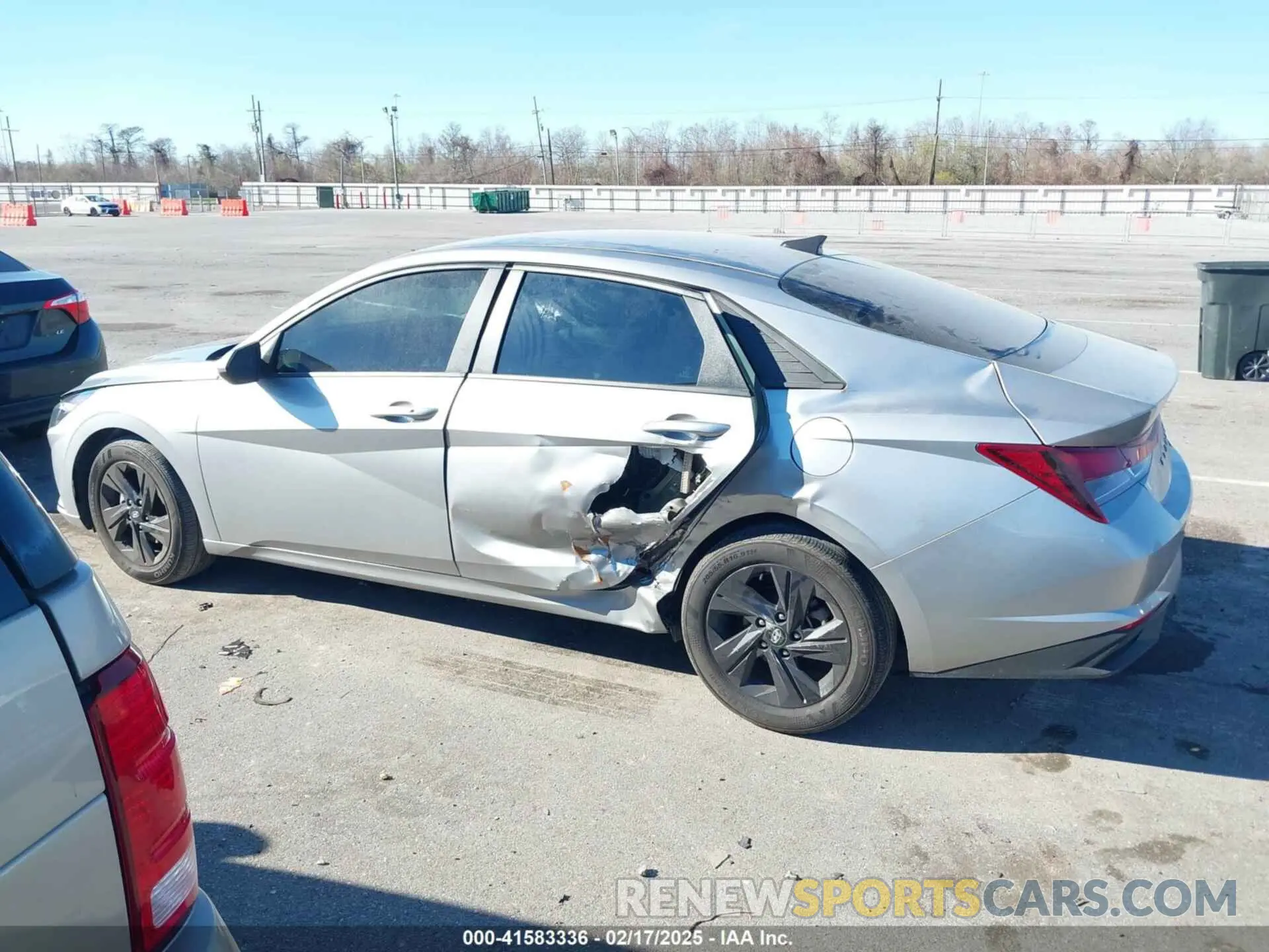 14 Photograph of a damaged car 5NPLM4AGXPH104027 HYUNDAI ELANTRA 2023