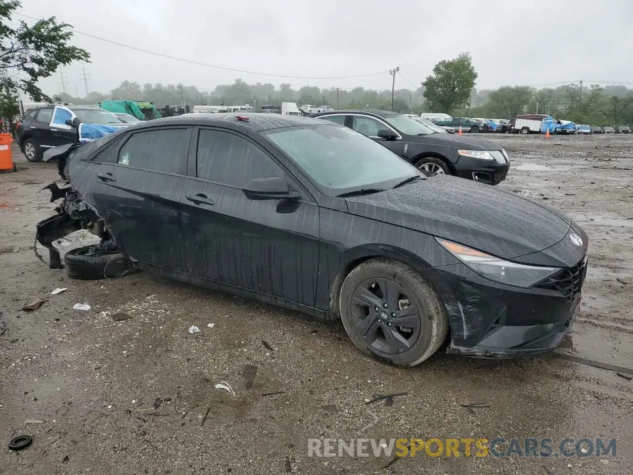 4 Photograph of a damaged car 5NPLM4AGXPH116095 HYUNDAI ELANTRA 2023