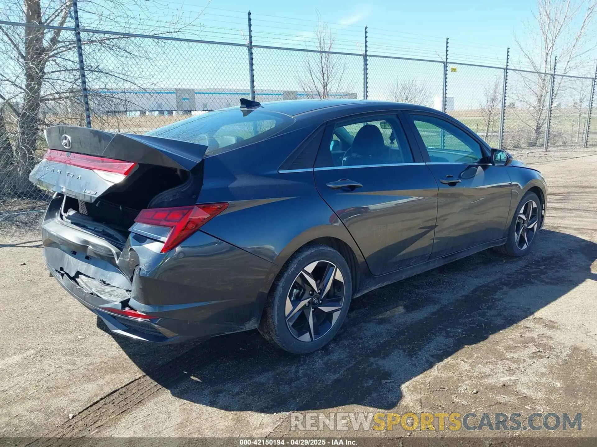 4 Фотография поврежденного автомобиля 5NPLP4AG1PH112069 HYUNDAI ELANTRA 2023