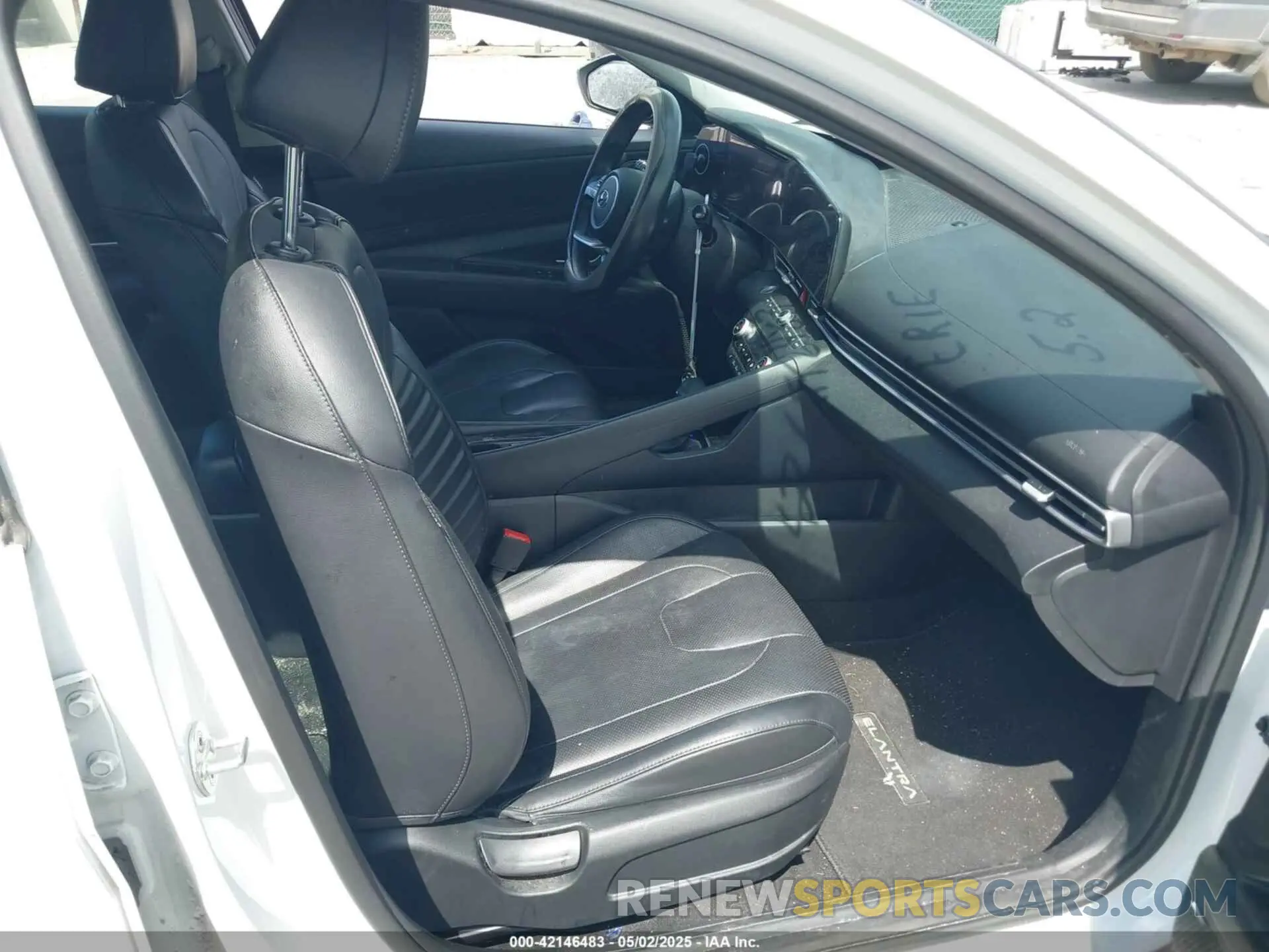 5 Photograph of a damaged car 5NPLP4AG5PH090044 HYUNDAI ELANTRA 2023