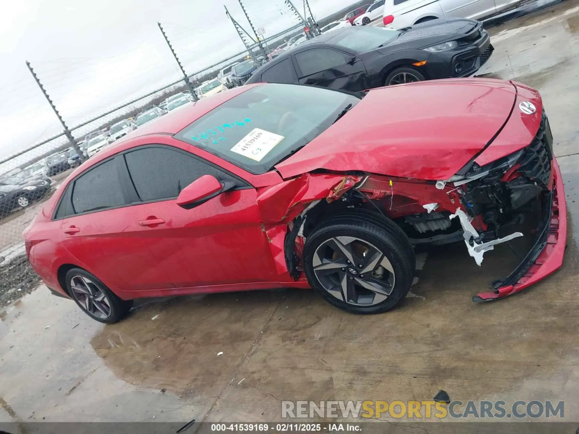 13 Photograph of a damaged car 5NPLS4AG0PH112904 HYUNDAI ELANTRA 2023