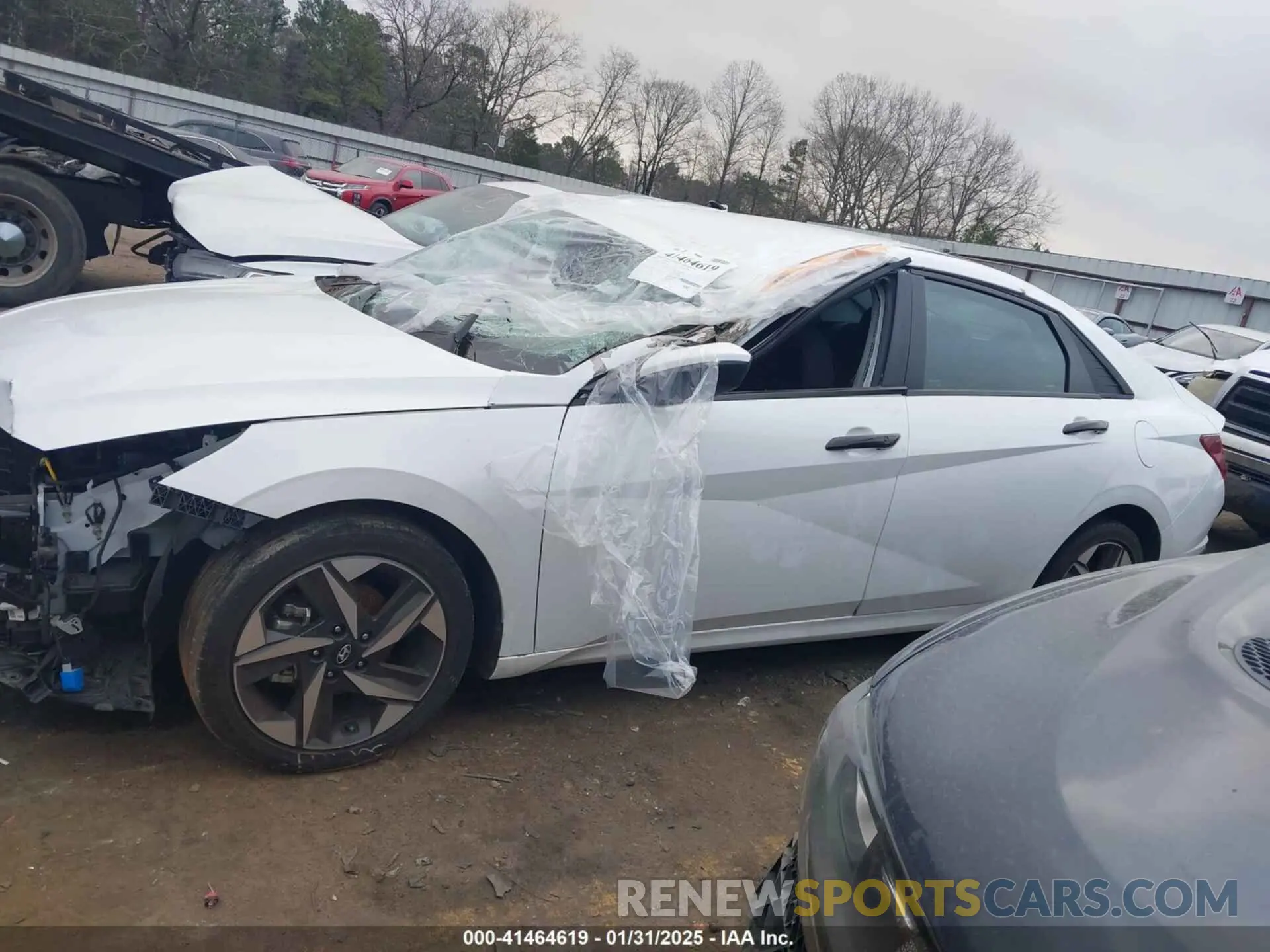 14 Photograph of a damaged car 5NPLS4AG1PH086524 HYUNDAI ELANTRA 2023