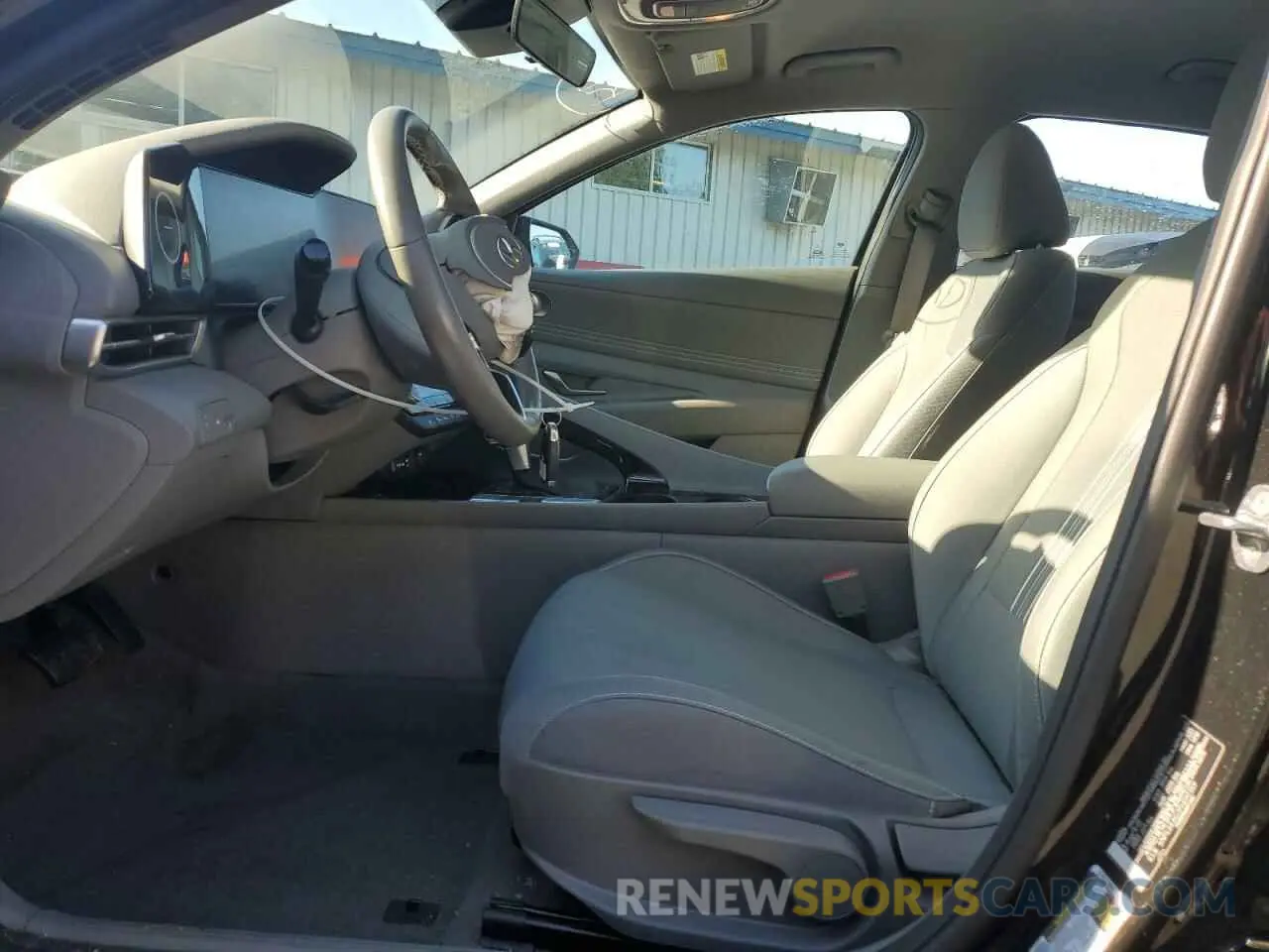 7 Фотография поврежденного автомобиля 5NPLS4AG1PH097359 HYUNDAI ELANTRA 2023