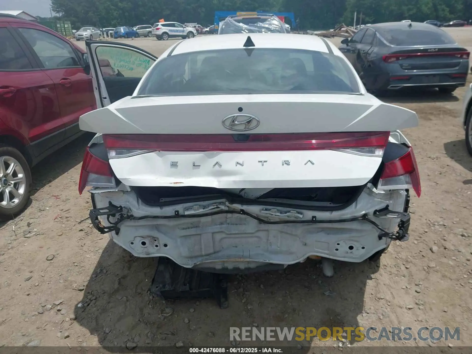 6 Photograph of a damaged car 5NPLS4AG1PH113172 HYUNDAI ELANTRA 2023