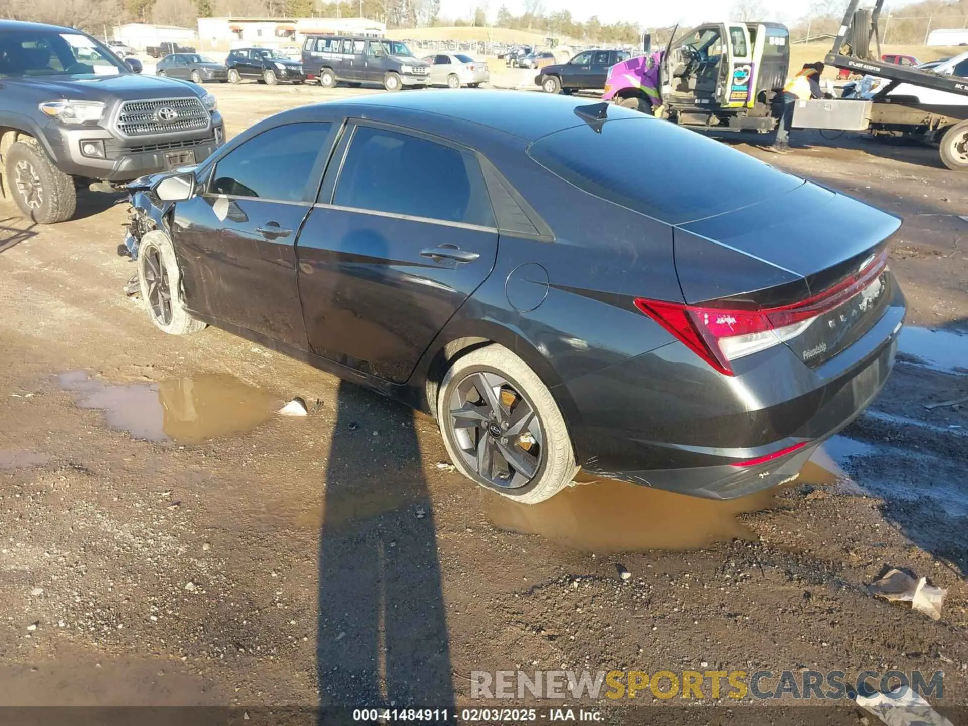 3 Фотография поврежденного автомобиля 5NPLS4AG1PH115391 HYUNDAI ELANTRA 2023