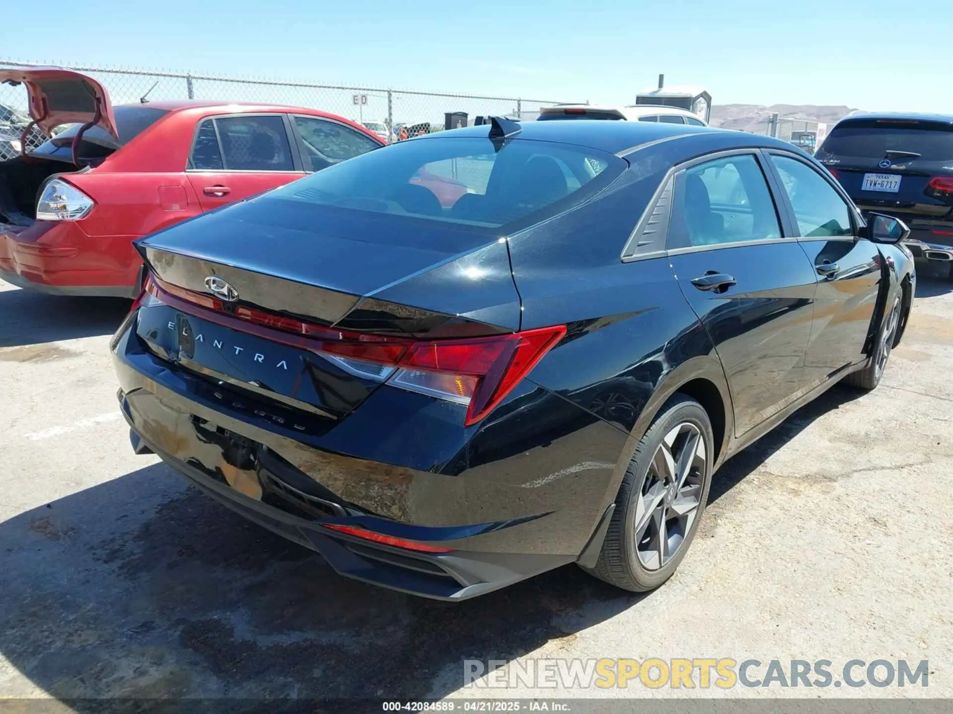 4 Photograph of a damaged car 5NPLS4AG2PH091800 HYUNDAI ELANTRA 2023