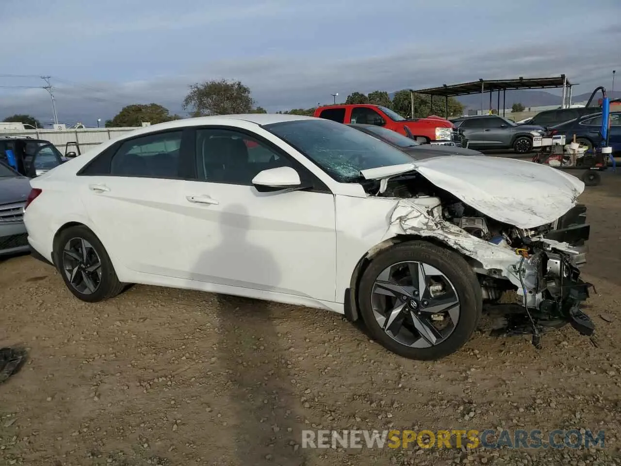 4 Фотография поврежденного автомобиля 5NPLS4AG2PH107249 HYUNDAI ELANTRA 2023