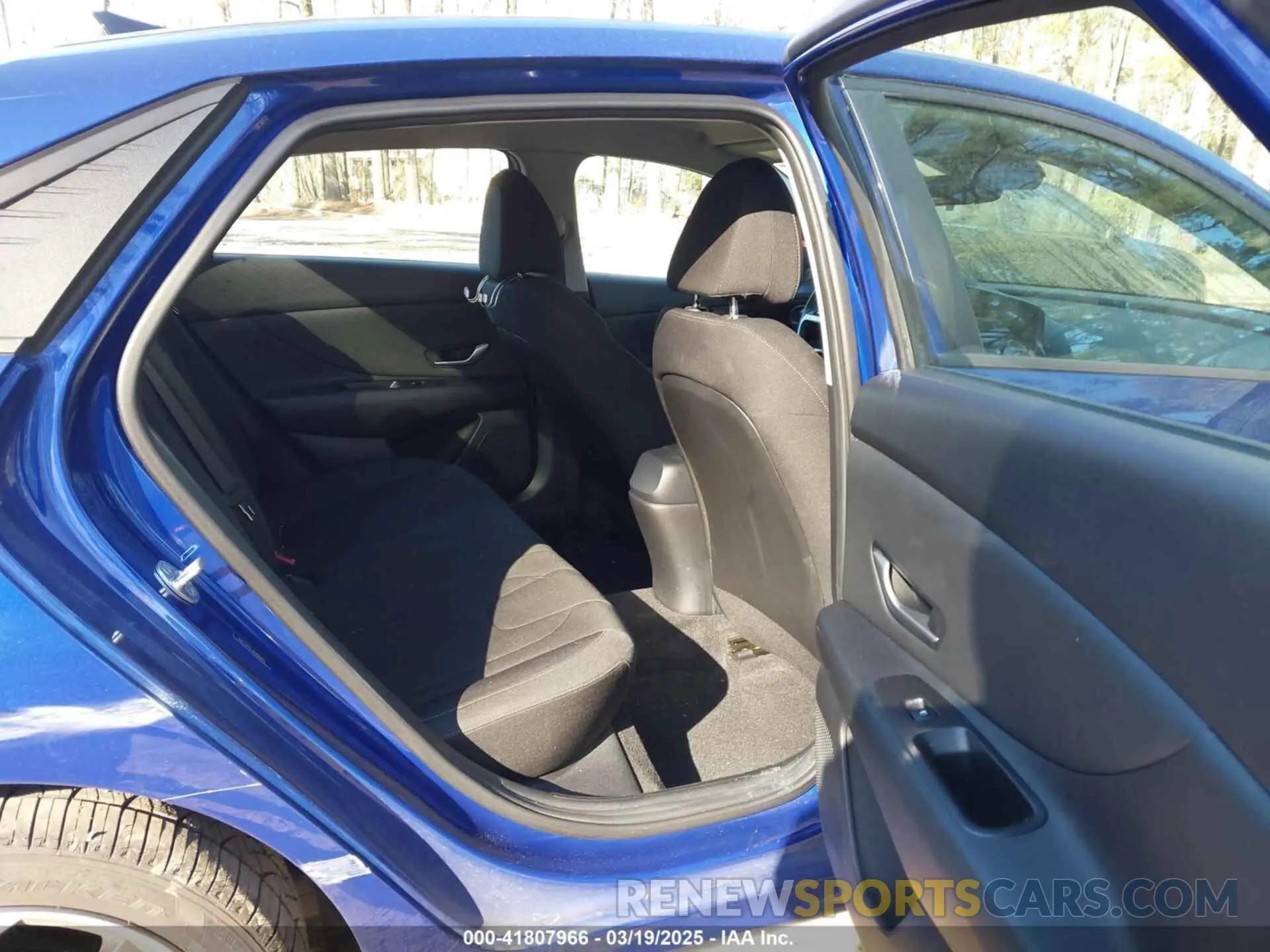 8 Photograph of a damaged car 5NPLS4AG3PH086475 HYUNDAI ELANTRA 2023