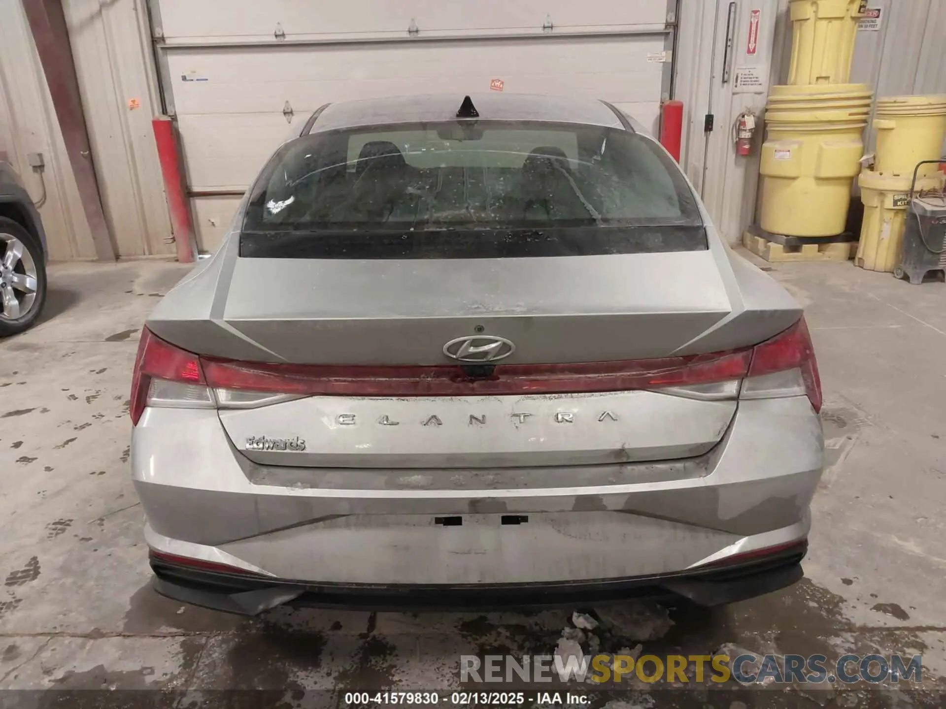 16 Photograph of a damaged car 5NPLS4AG3PH096567 HYUNDAI ELANTRA 2023