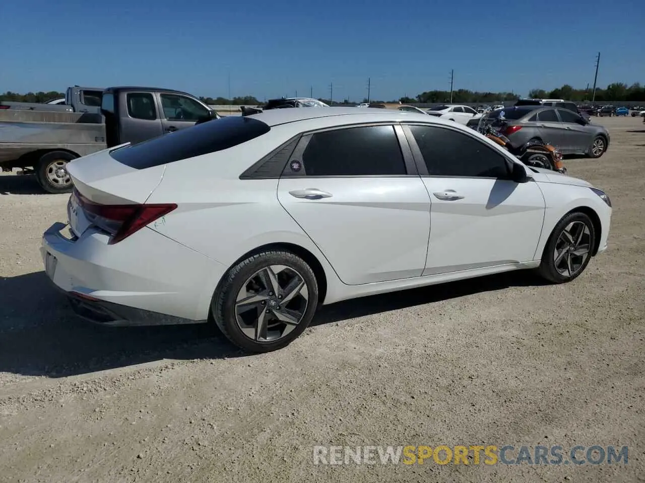 3 Фотография поврежденного автомобиля 5NPLS4AG3PH097783 HYUNDAI ELANTRA 2023