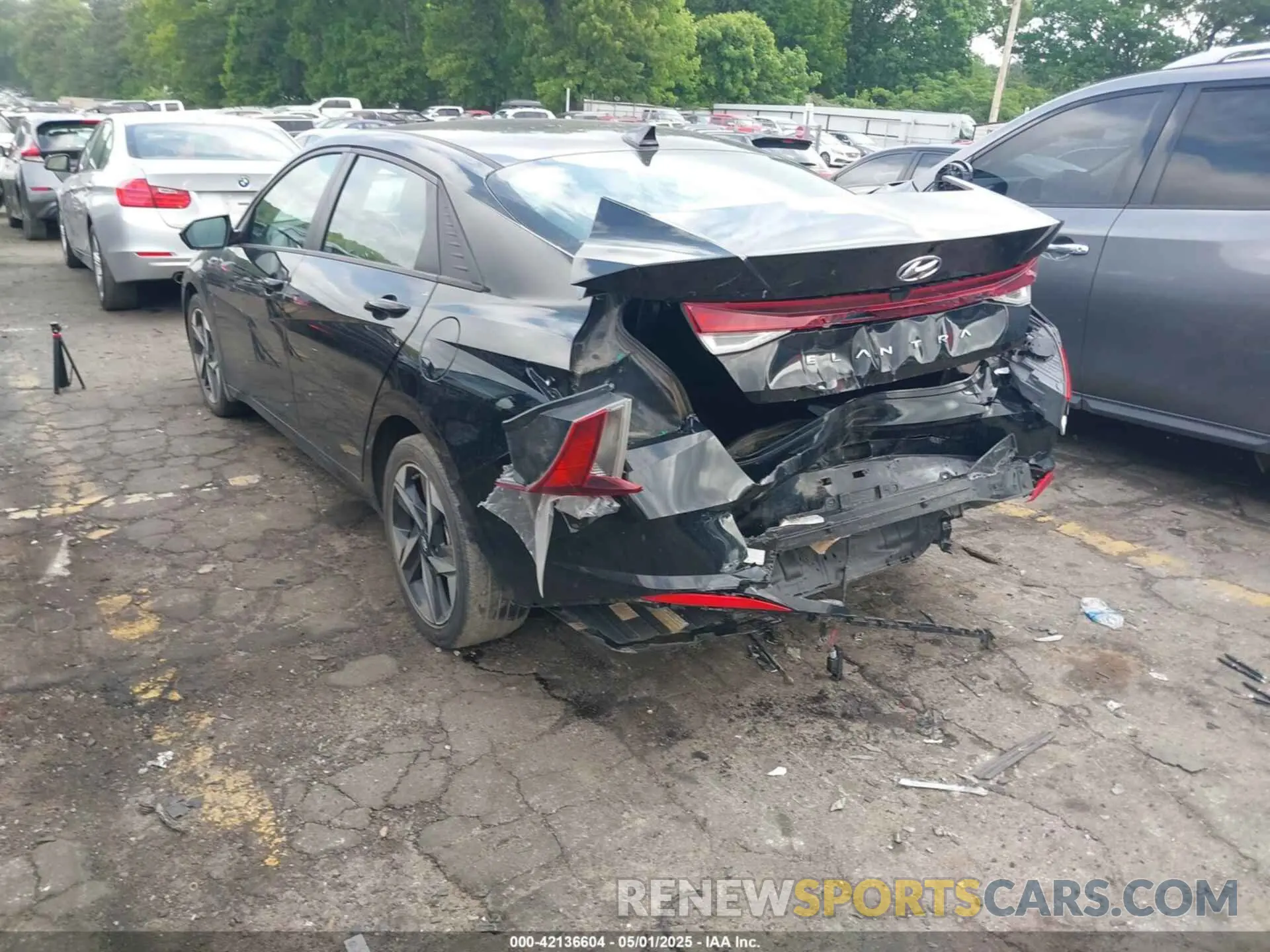 3 Фотография поврежденного автомобиля 5NPLS4AG3PH098111 HYUNDAI ELANTRA 2023